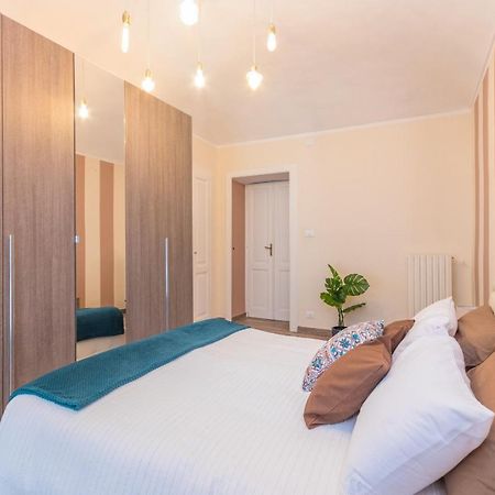 Appartamento In Piazza Adriano In Zona Cenisia Турин Екстер'єр фото